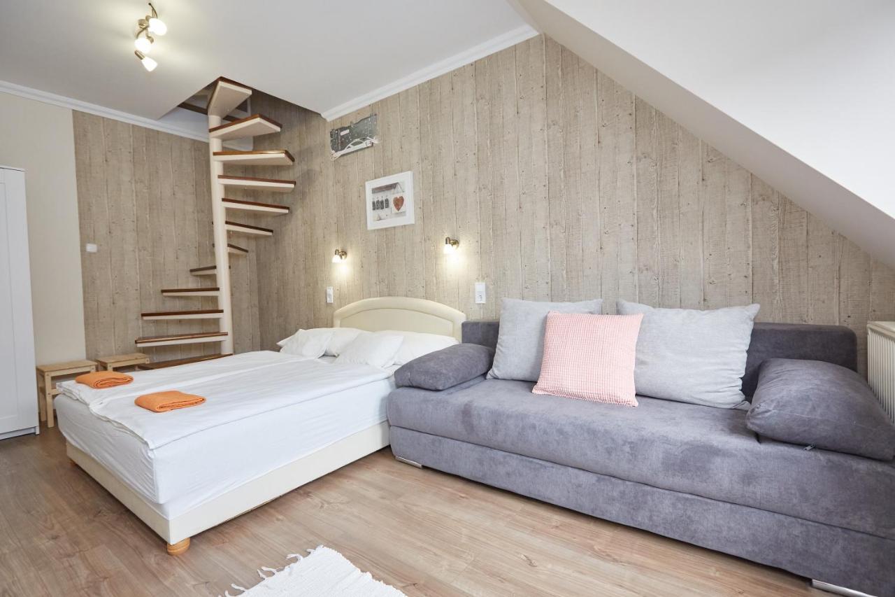 Zoli Apartmanok -Nori Koelcsey 32 Hajduszoboszlo Ngoại thất bức ảnh