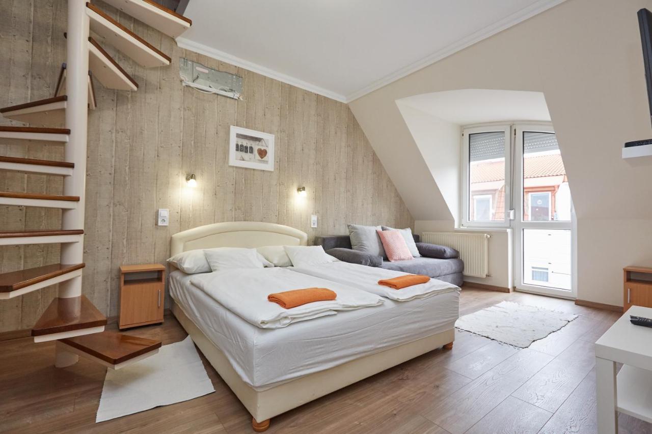 Zoli Apartmanok -Nori Koelcsey 32 Hajduszoboszlo Ngoại thất bức ảnh